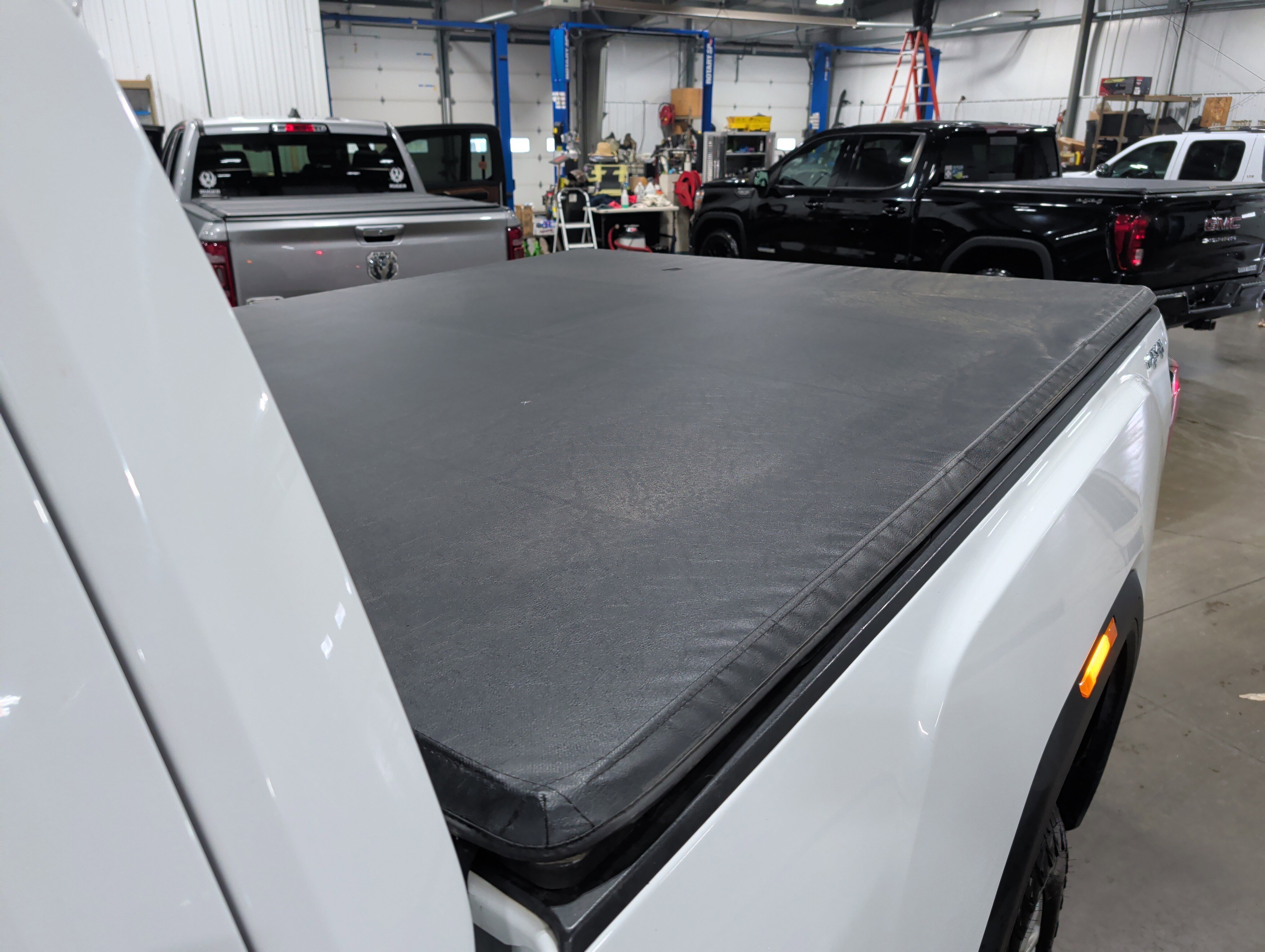 Used 2021 GMC Sierra 2500 SLE image 7