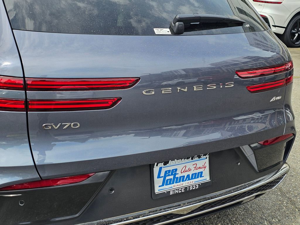 New 2026 Genesis GV70 2.5T Advanced AWD/4WD image 25