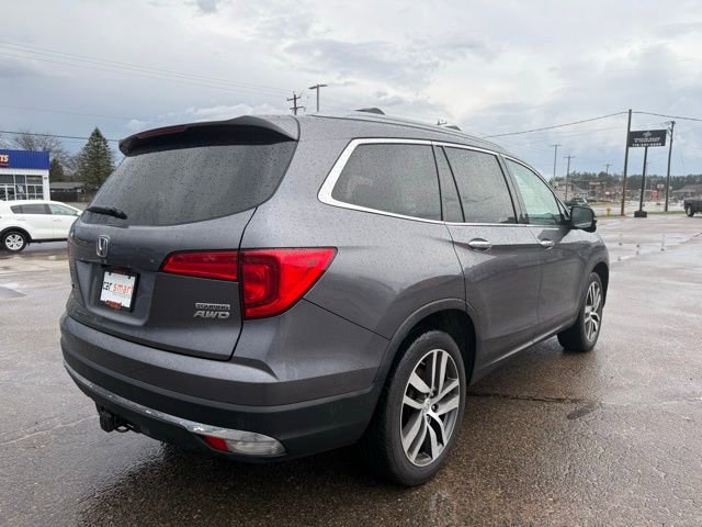 Used 2017 Honda Pilot Touring image 5