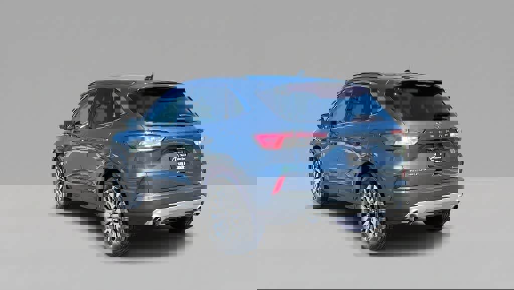 Used 2020 Ford Escape Titanium w/ Titanium Premium Package 2.0 image 4