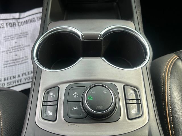 Used 2022 GMC Terrain AT4 image 14