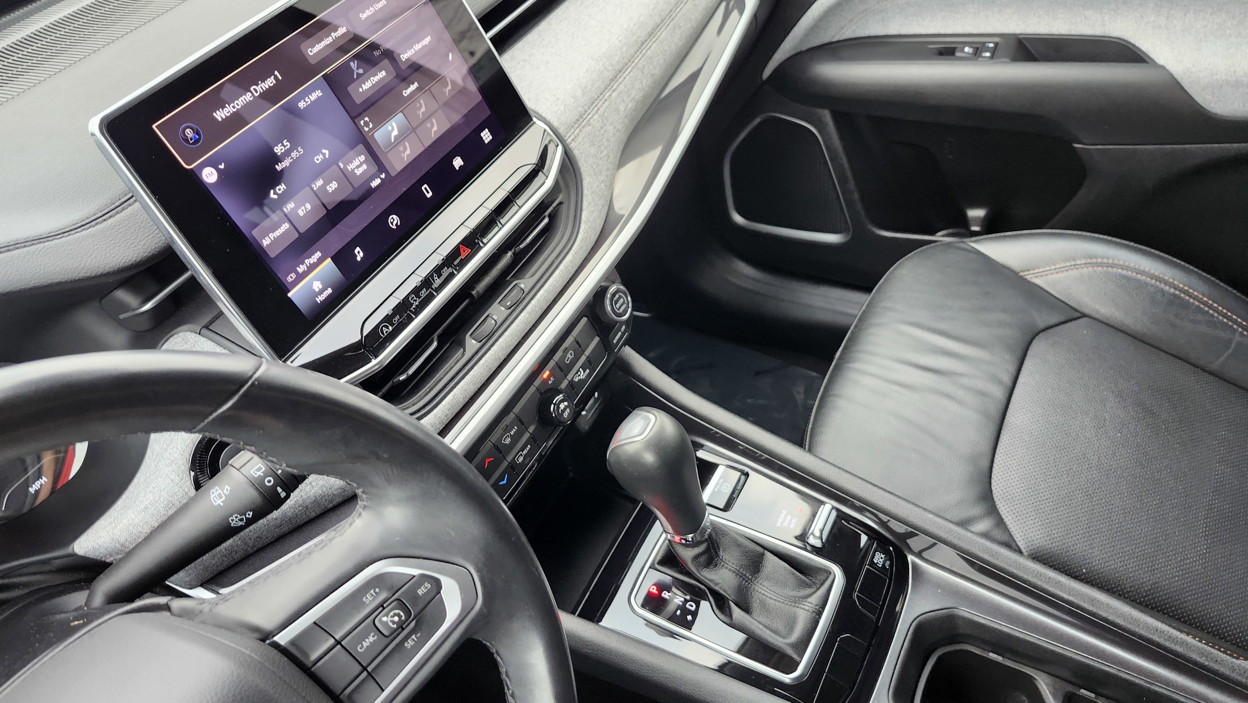 Used 2022 Jeep Compass Latitude image 31