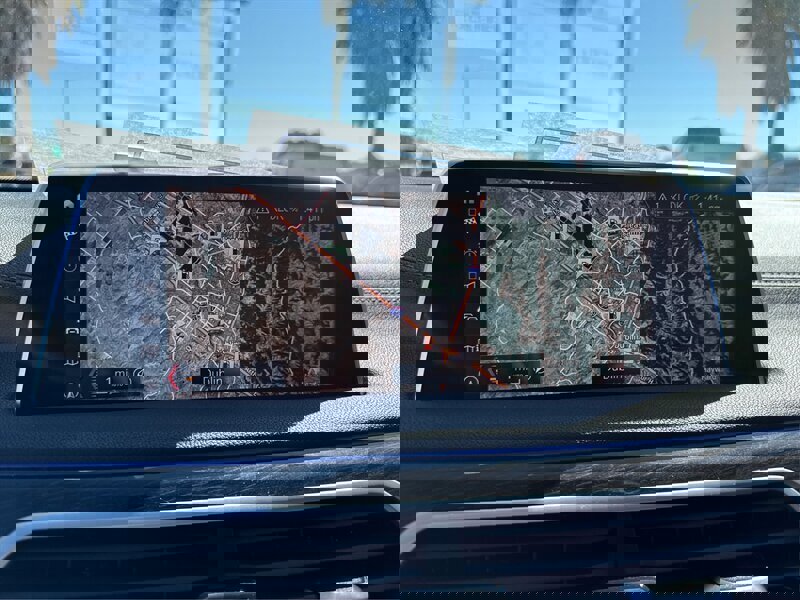 Used 2019 BMW 740i w/ M Sport Package image 22