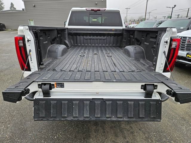 Used 2024 GMC Sierra 3500 Denali Ultimate AWD/4WD image 10