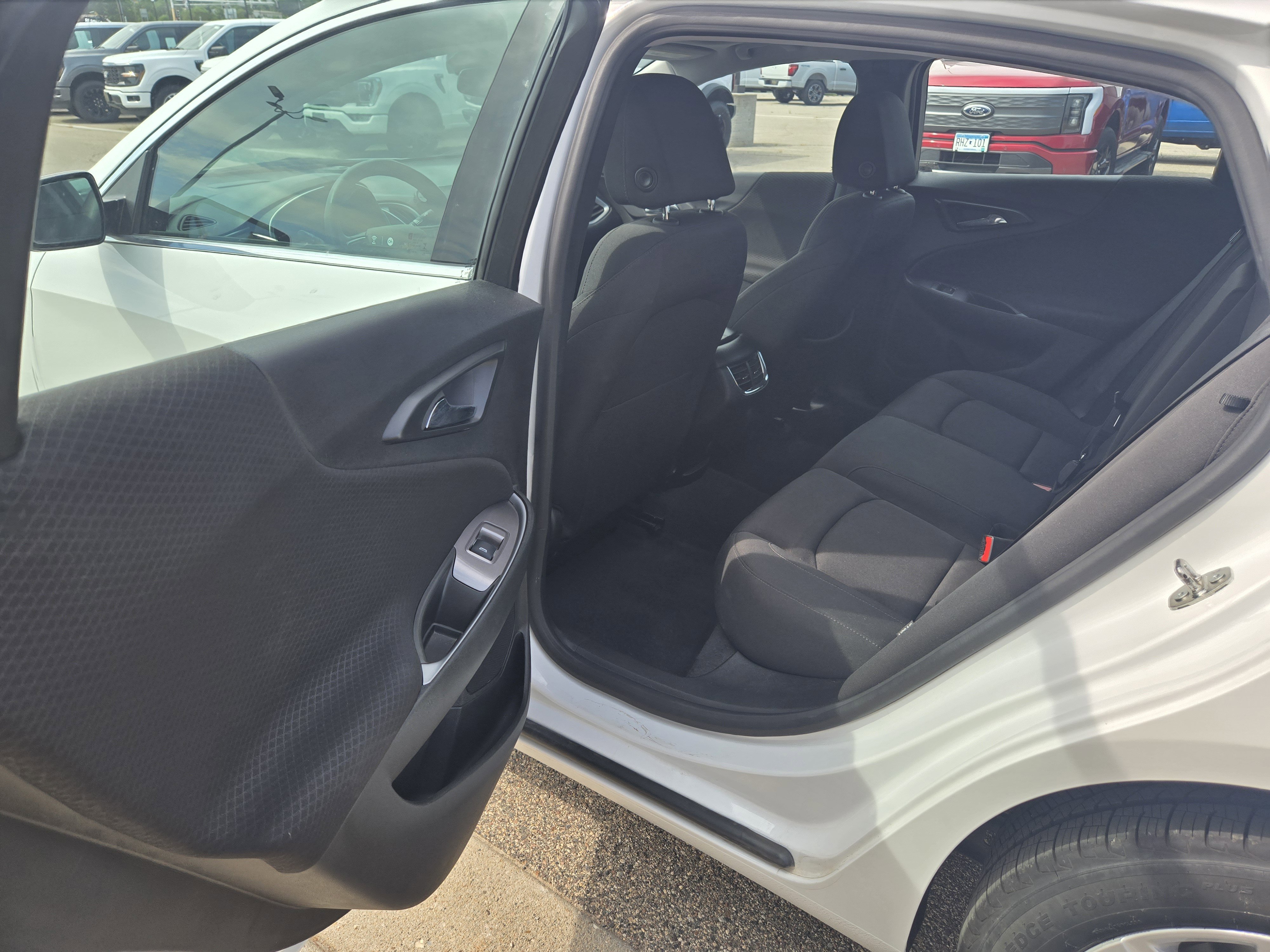 Used 2024 Chevrolet Malibu LT image 12