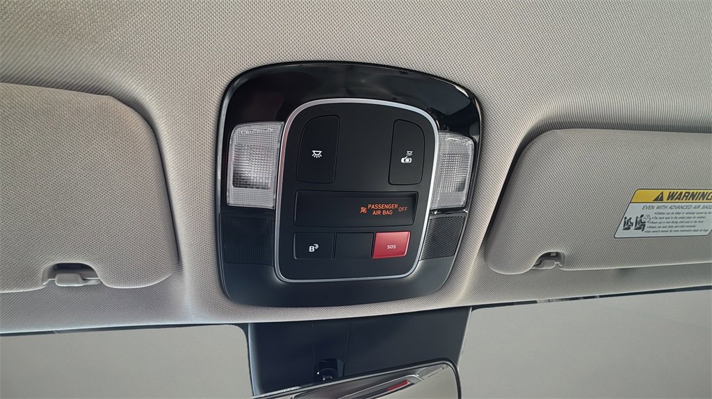 Certified 2025 Hyundai Sonata SE image 28