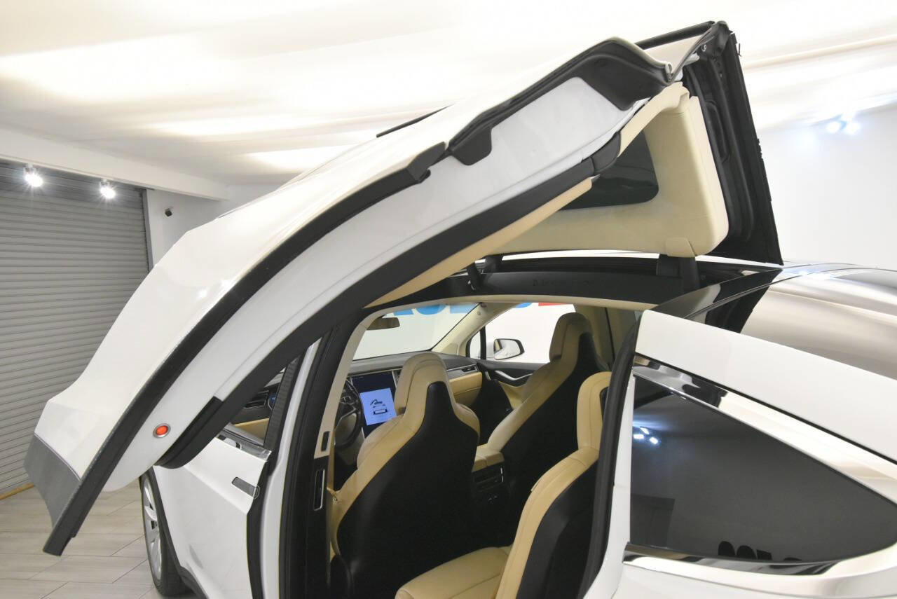 Used 2017 Tesla Model X 75D image 20