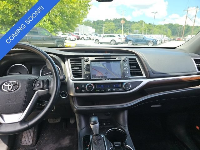 Used 2016 Toyota Highlander Limited AWD/4WD image 14