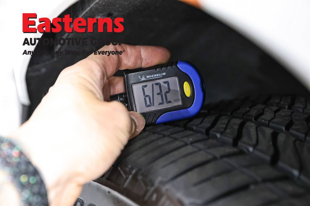 Used 2023 GMC Yukon XL Denali Ultimate w/ LPO, Floor Liner Package AWD/4WD image 34