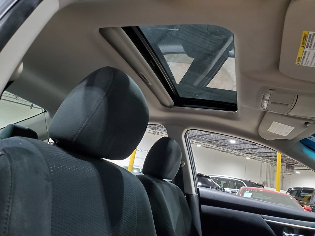 Used 2015 Nissan Altima 2.5 SV w/ Convenience Package FWD image 15