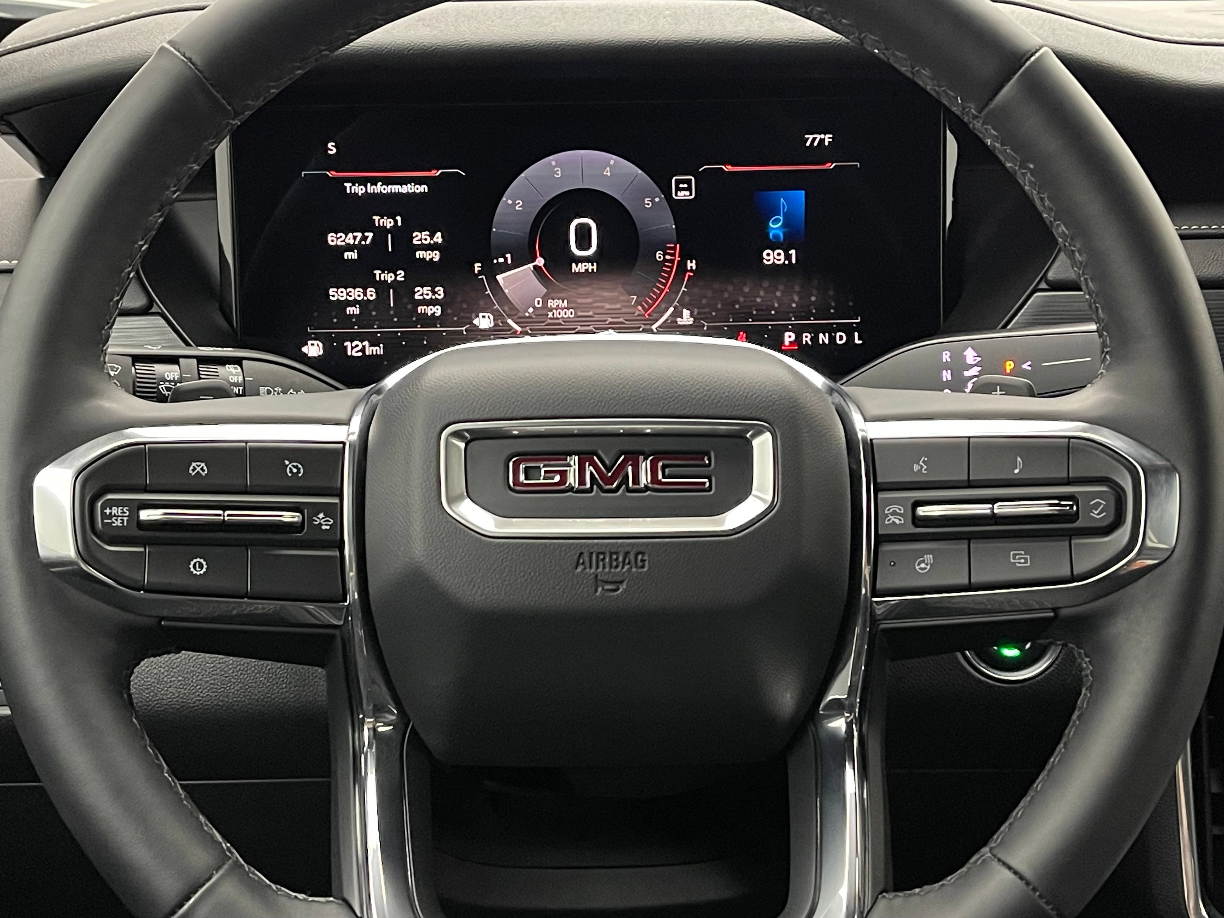Used 2025 GMC Acadia Elevation FWD image 20