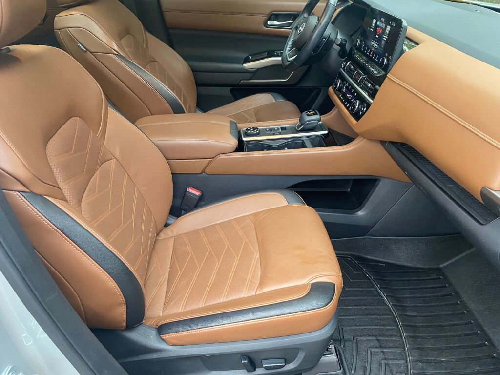 Used 2022 Nissan Pathfinder Platinum image 22