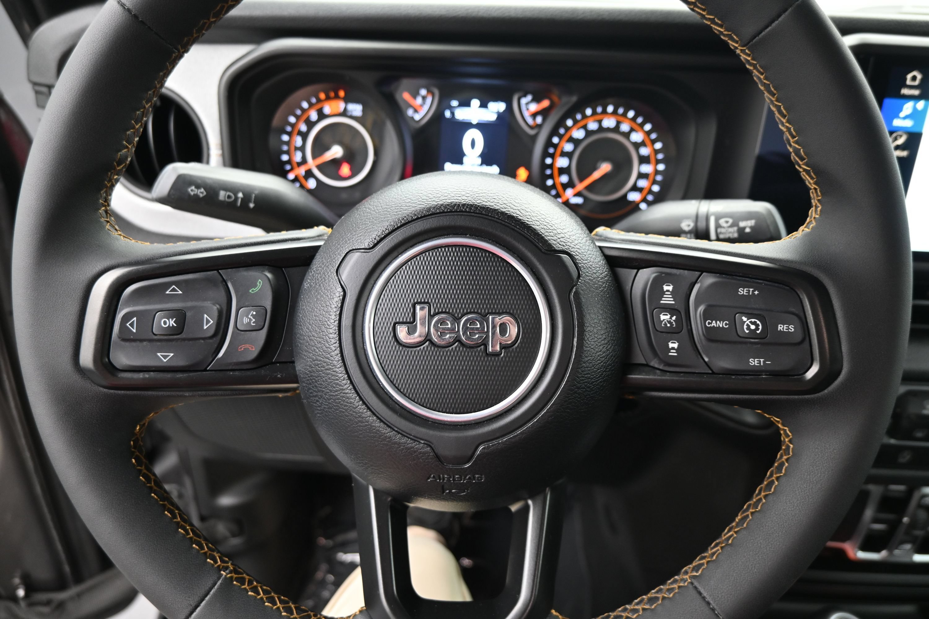 Used 2025 Jeep Wrangler Unlimited Sport AWD/4WD image 12