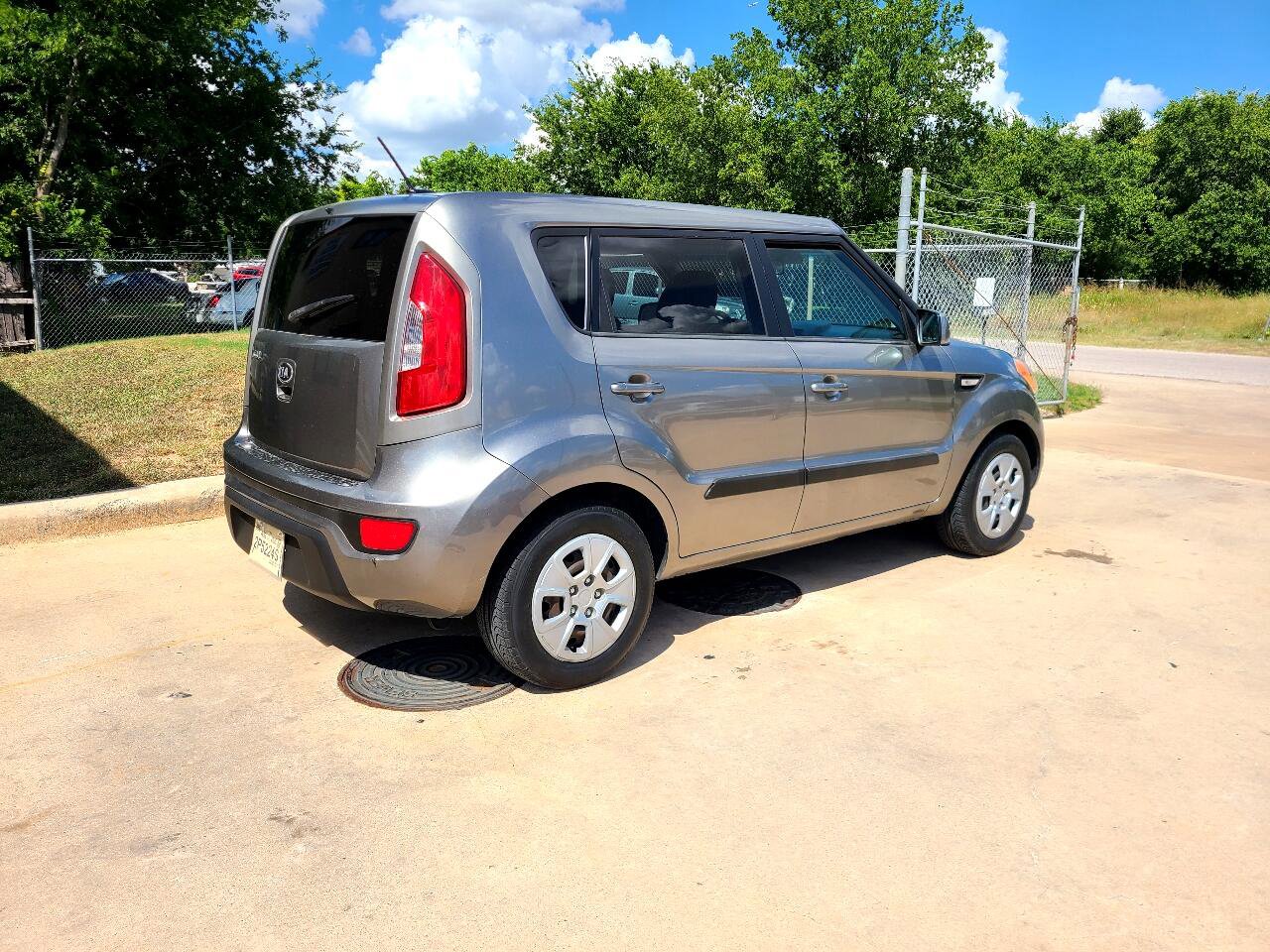 Used 2013 Kia Soul image 3