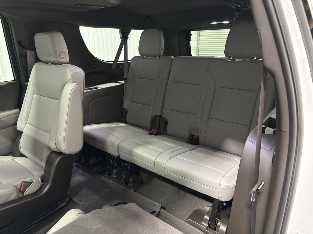 New 2026 Chevrolet Suburban Z71 w/ Z71 Off-Road Package AWD/4WD image 26