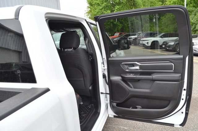 New 2026 RAM 1500 Express AWD/4WD image 30