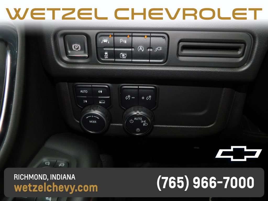 Certified 2022 Chevrolet Suburban RST w/ Luxury Package AWD/4WD image 40