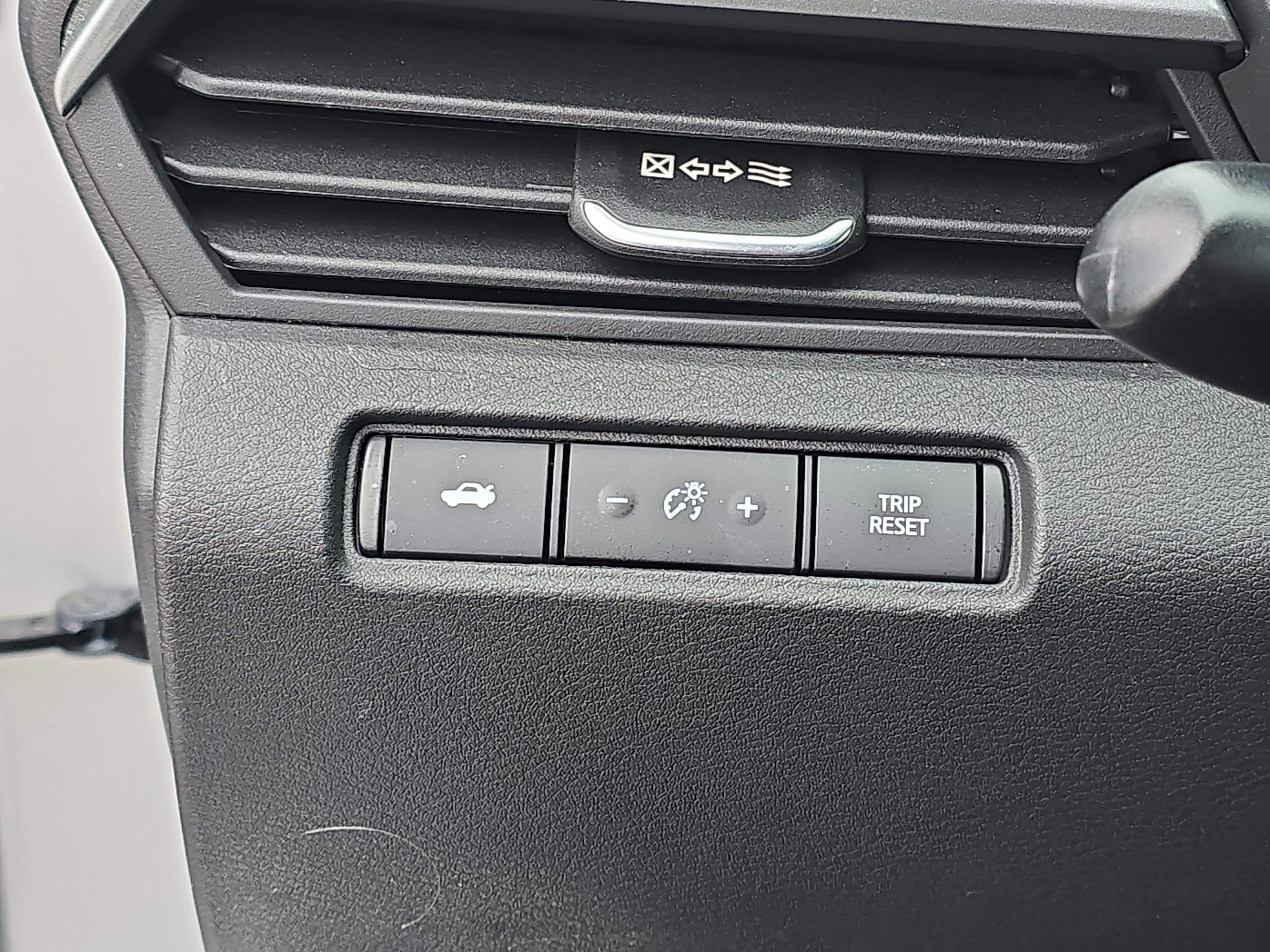 Used 2023 Nissan Altima 2.5 SR image 23