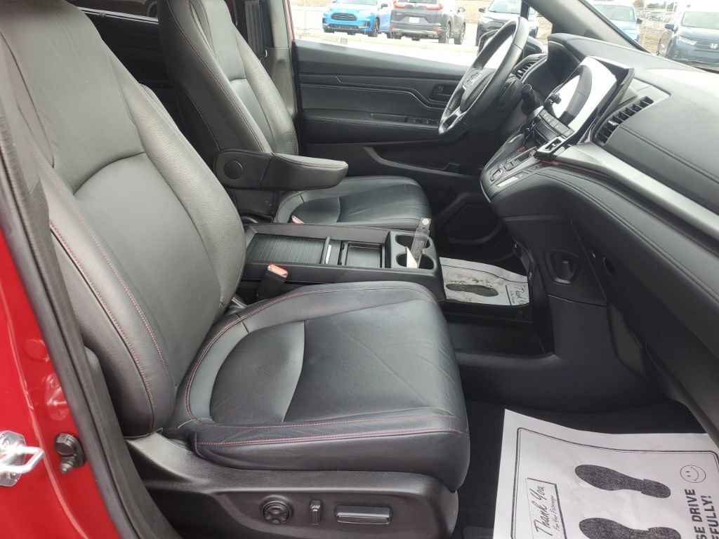 Certified 2023 Honda Odyssey Sport image 32