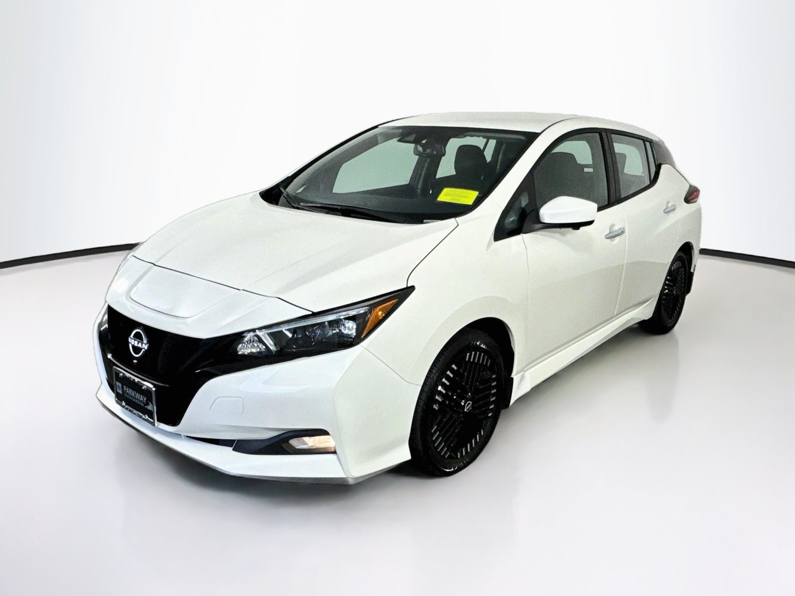 Used 2023 Nissan Leaf SV Plus FWD image 3