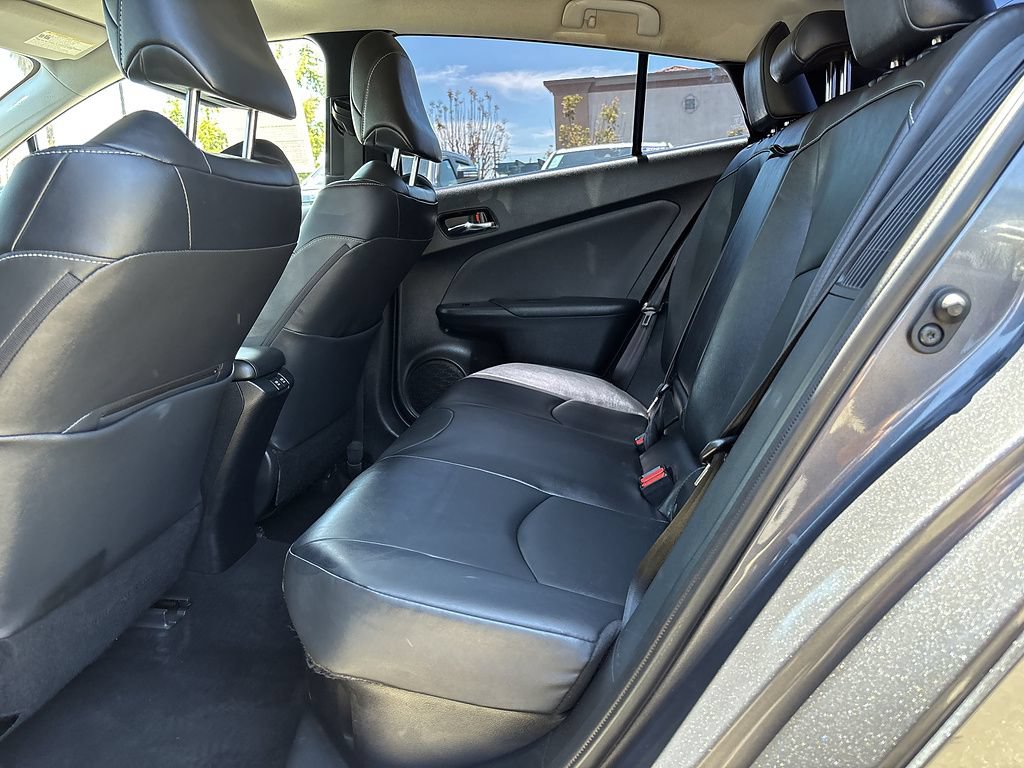 Used 2022 Toyota Prius Prime XLE FWD image 19
