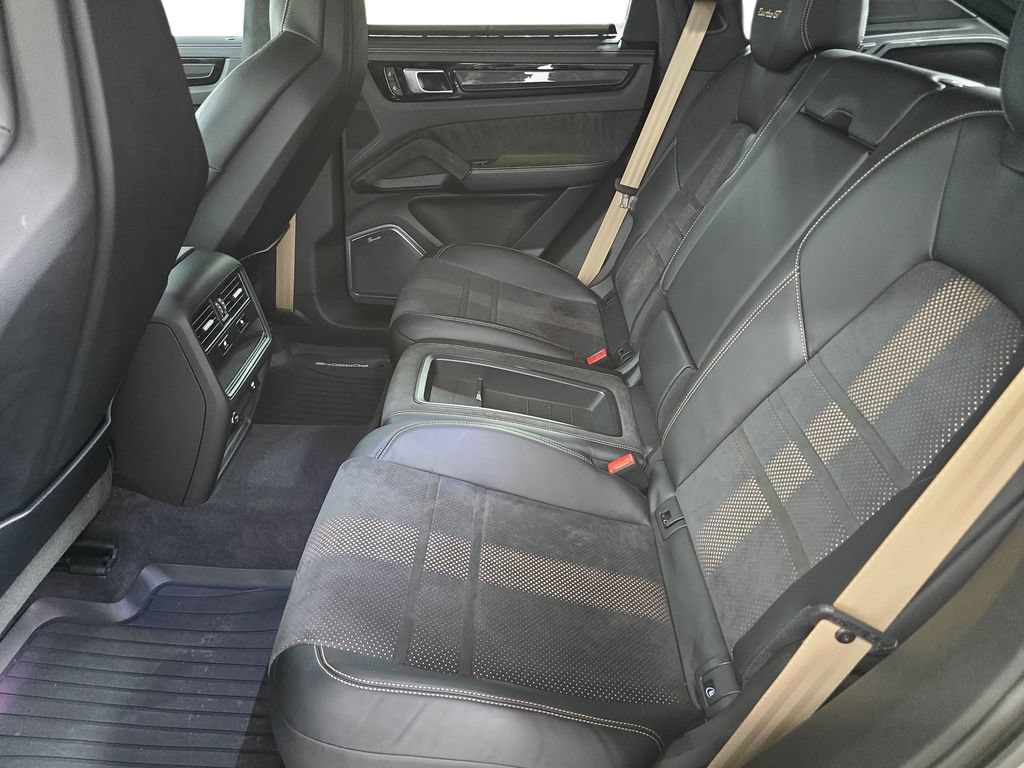 Certified 2023 Porsche Cayenne Turbo GT AWD/4WD image 24