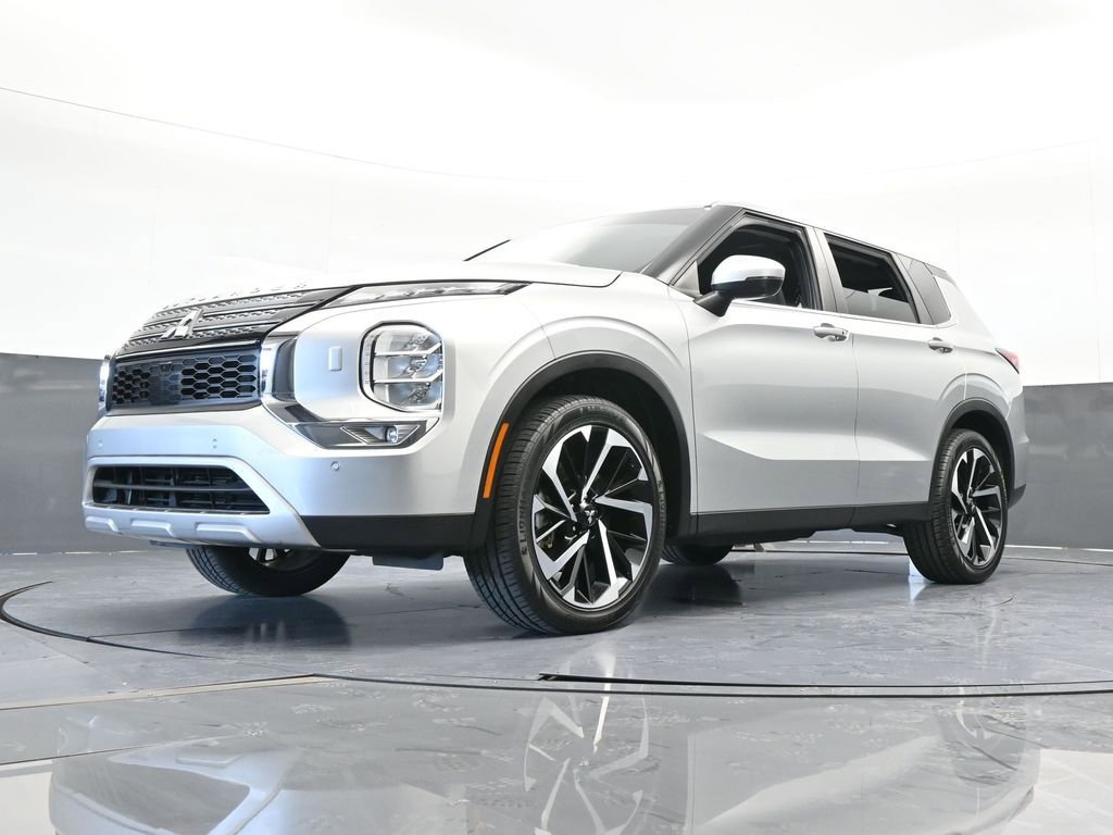 Used 2022 Mitsubishi Outlander SE image 66