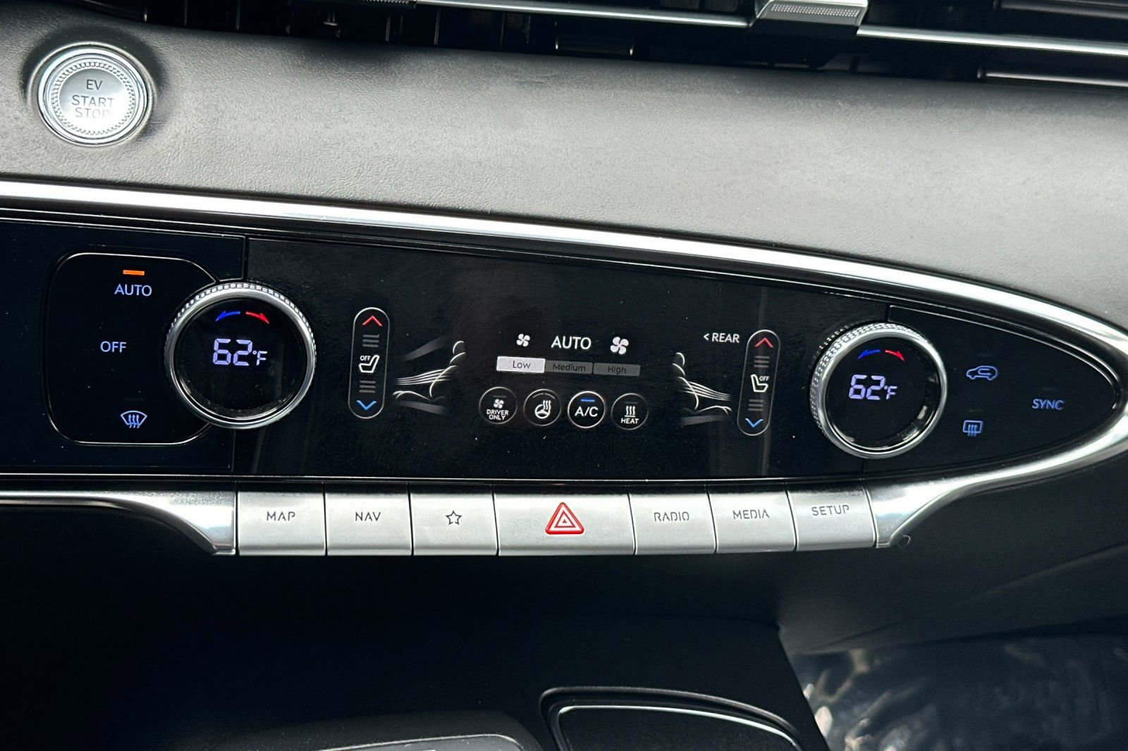 Used 2023 Genesis Electrified GV70 w/ Prestige Package AWD/4WD image 26