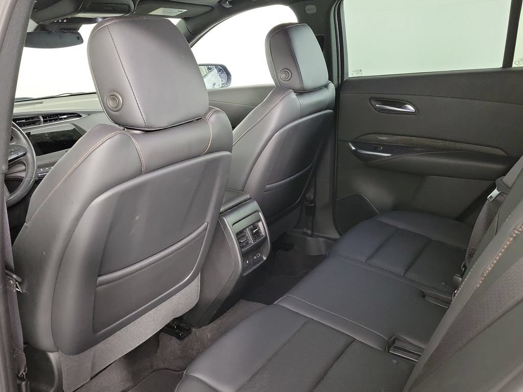 Used 2023 Cadillac XT4 Sport AWD/4WD image 13