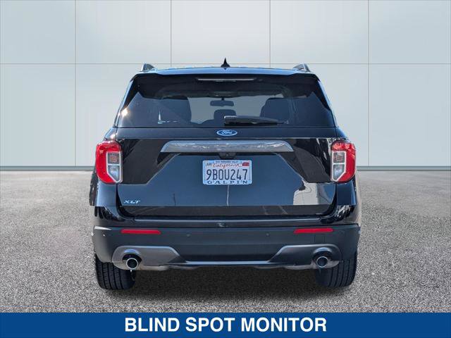Certified 2022 Ford Explorer XLT w/ Equipment Group 202A image 4