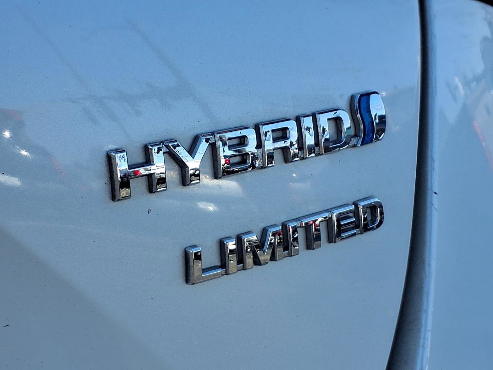 Used 2019 Toyota Prius Limited w/ Premium Convenience Package image 33