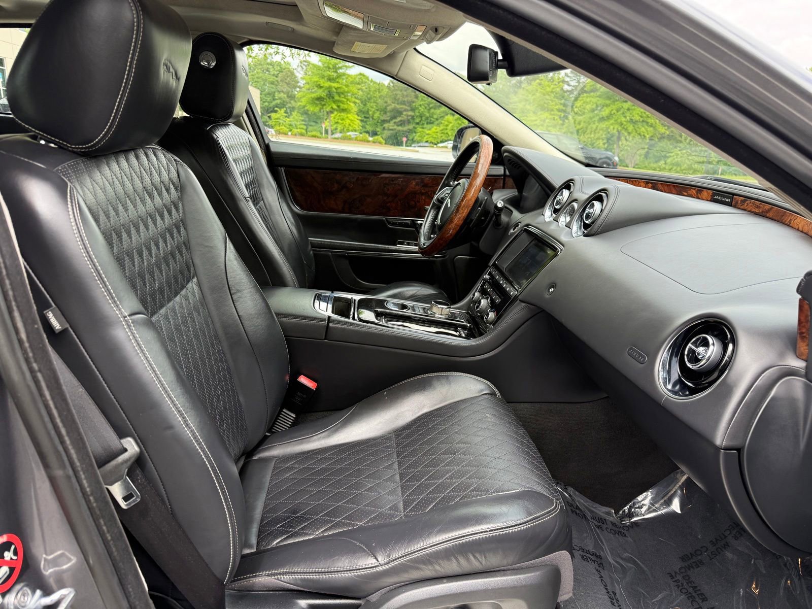 Used 2016 Jaguar XJ L Portfolio AWD/4WD image 33