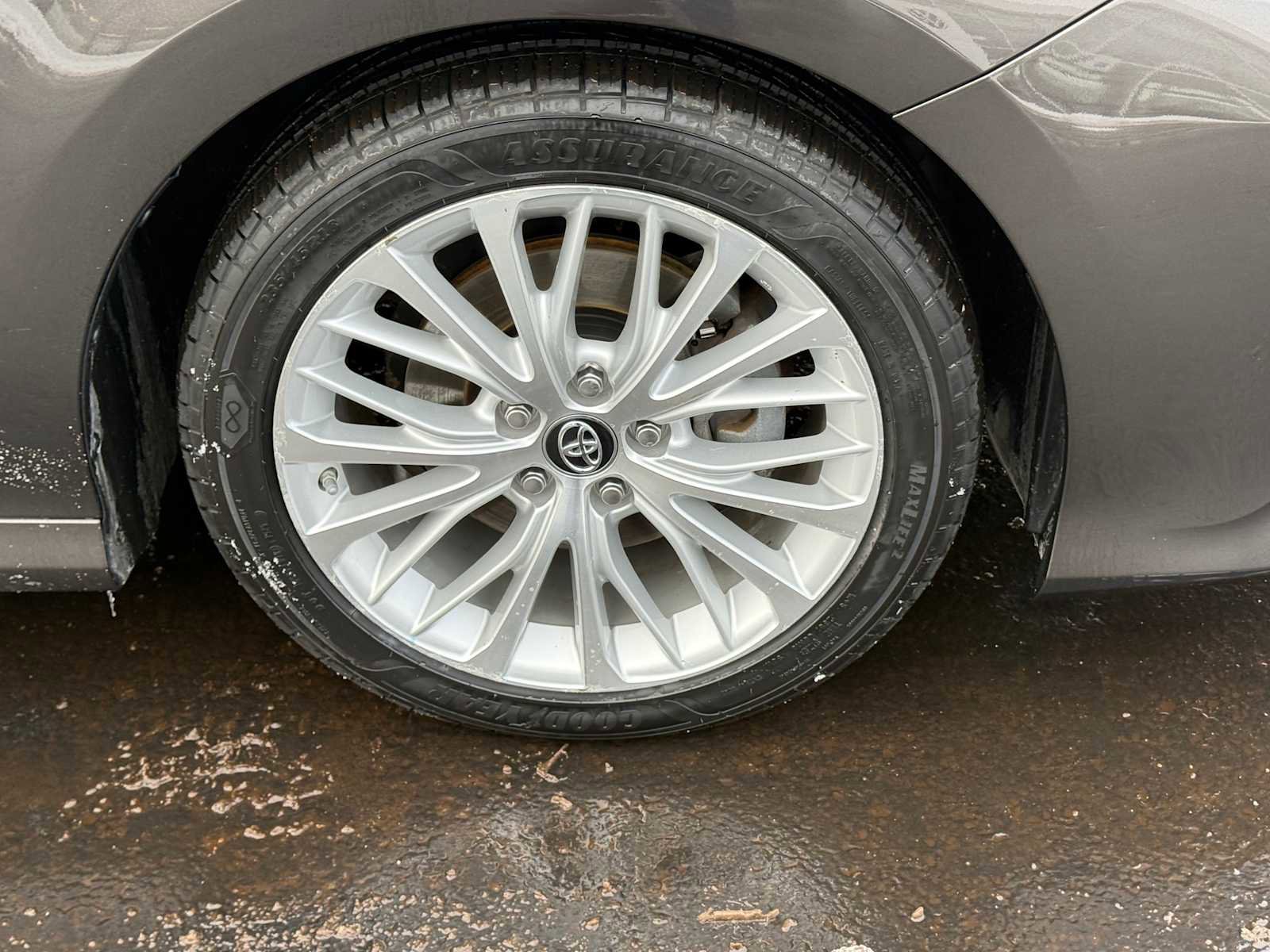 Used 2018 Toyota Camry XLE image 7