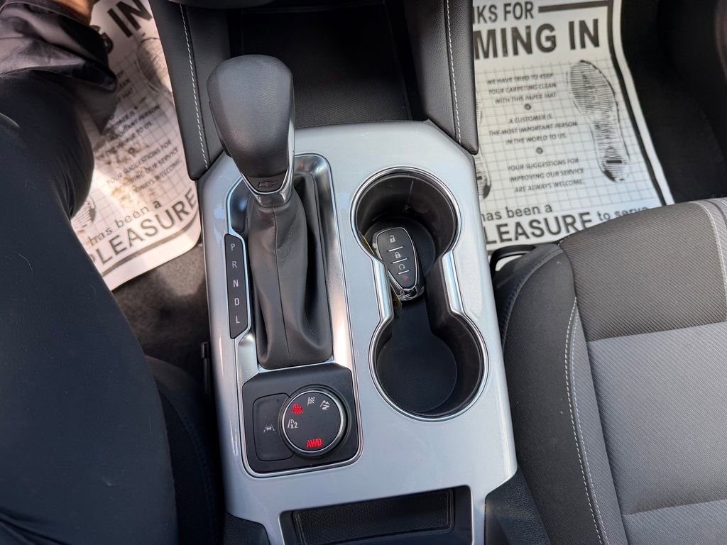 Used 2025 Chevrolet Blazer LT image 19