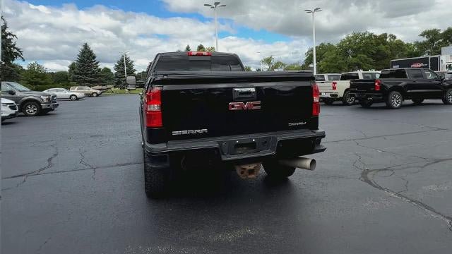 Used 2019 GMC Sierra 2500 Denali w/ Duramax Plus Package AWD/4WD image 7