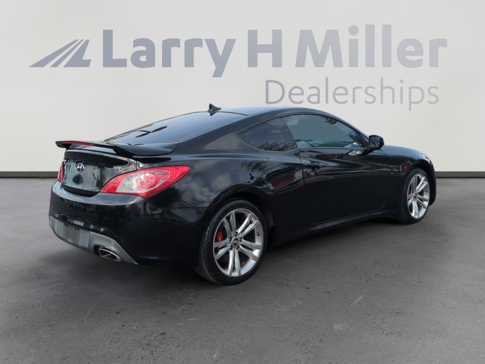 Used 2010 Hyundai Genesis 2.0T image 5