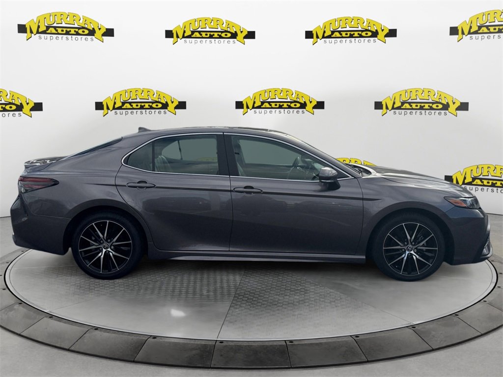 Used 2023 Toyota Camry SE image 6