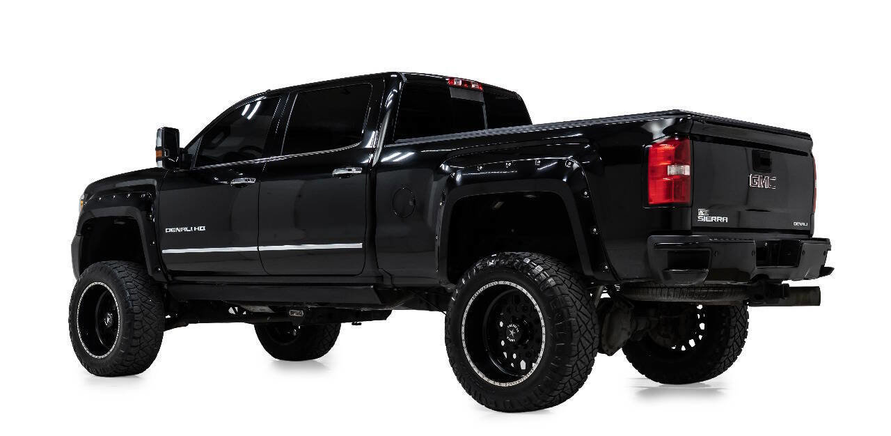 Used 2016 GMC Sierra 2500 Denali w/ Duramax Plus Package AWD/4WD image 4