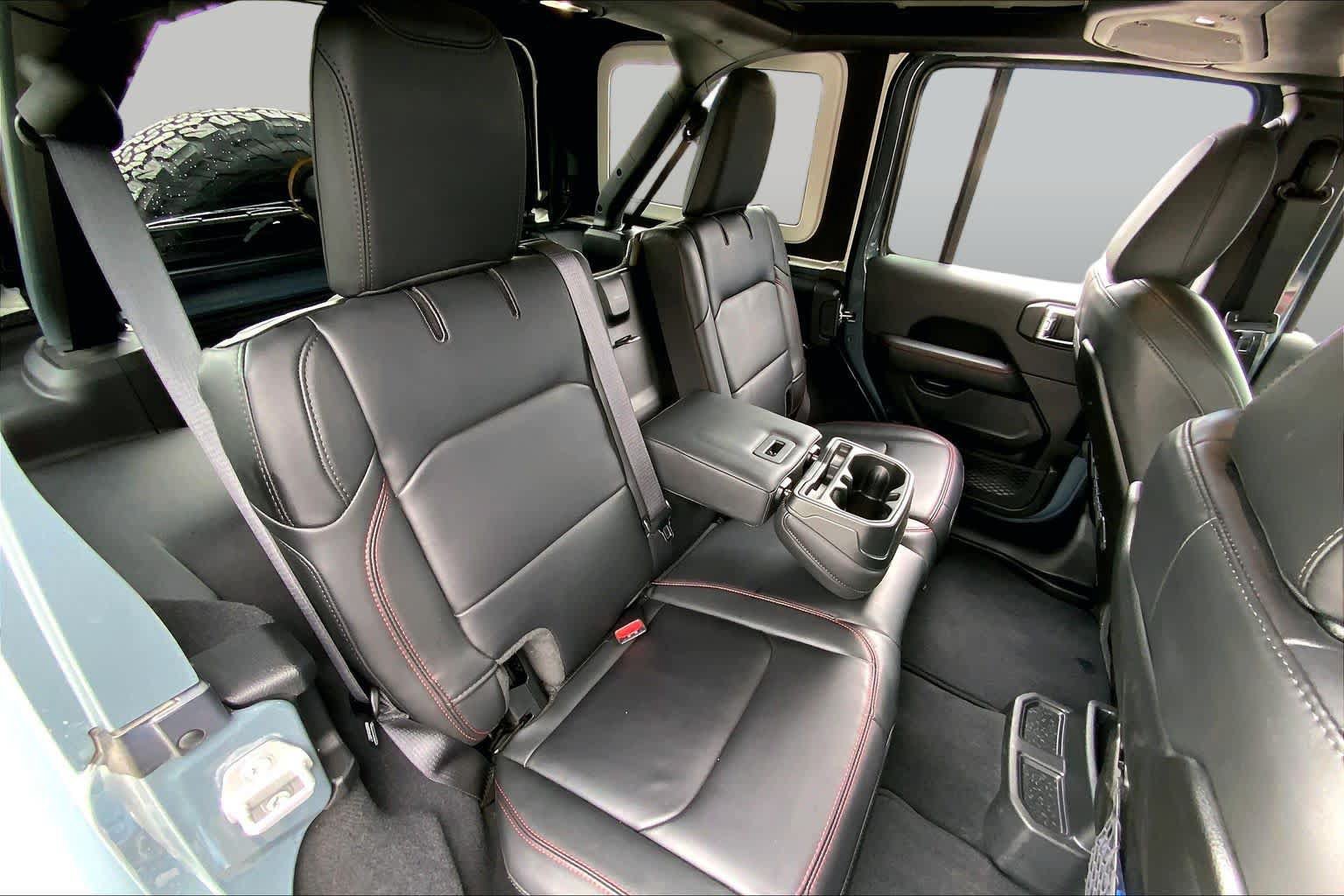 Used 2025 Jeep Wrangler Unlimited Rubicon AWD/4WD image 20