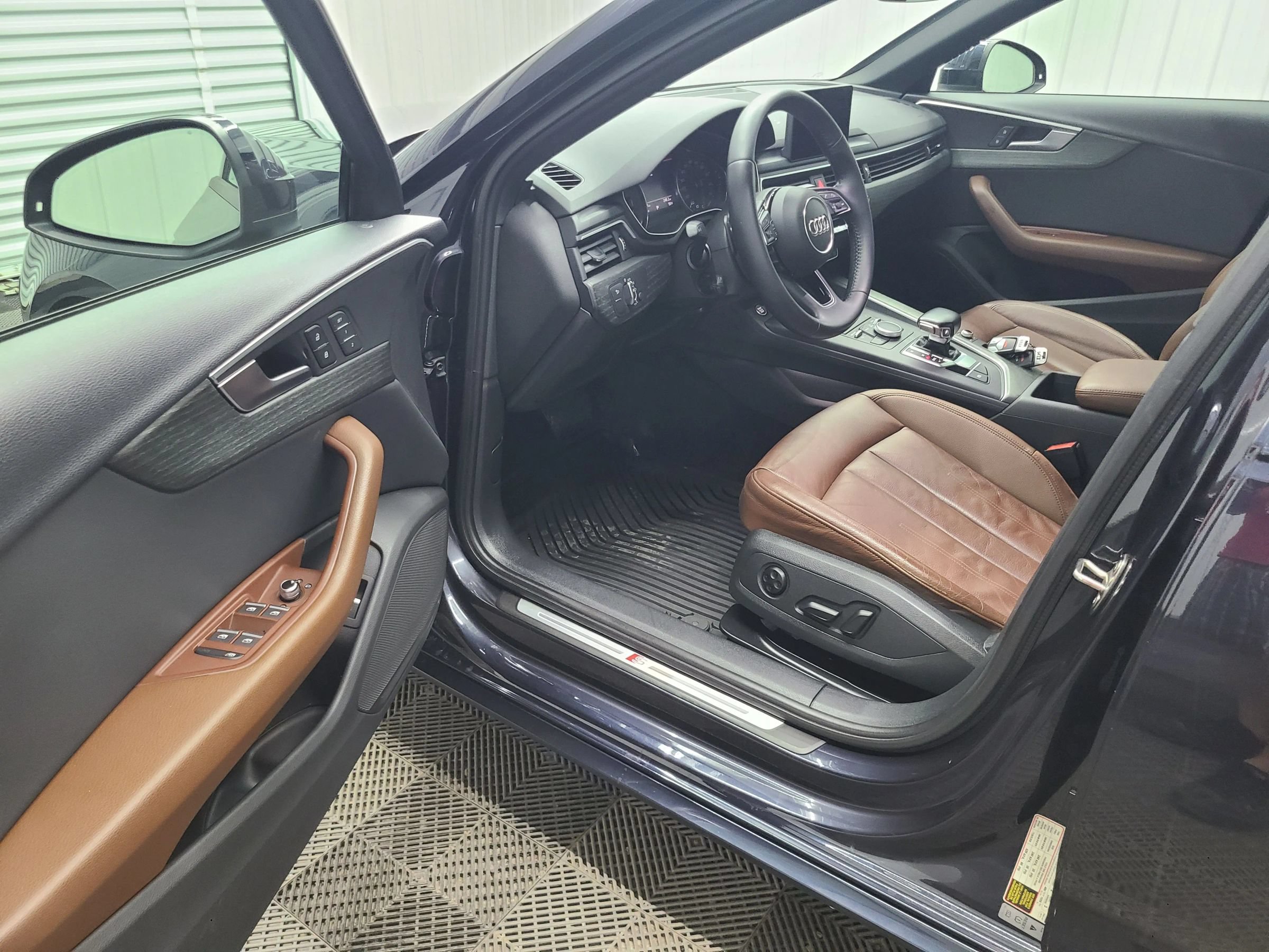 Used 2018 Audi A4 2.0T Ultra Premium w/ Convenience Package FWD image 21