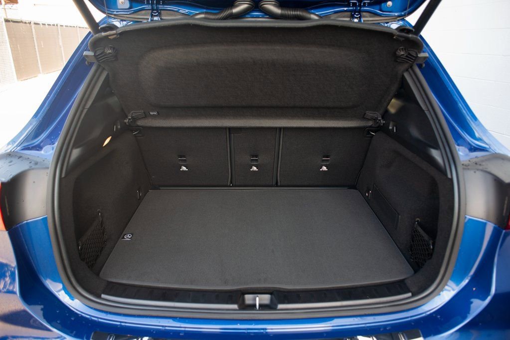 Used 2025 Mercedes-Benz GLA 250 4MATIC image 32