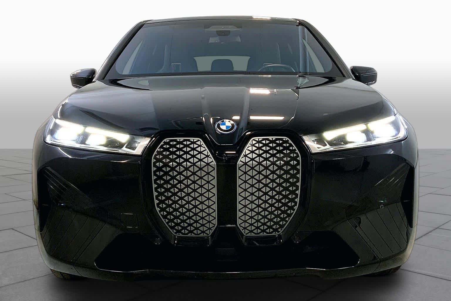Used 2024 BMW iX M60 AWD/4WD image 3