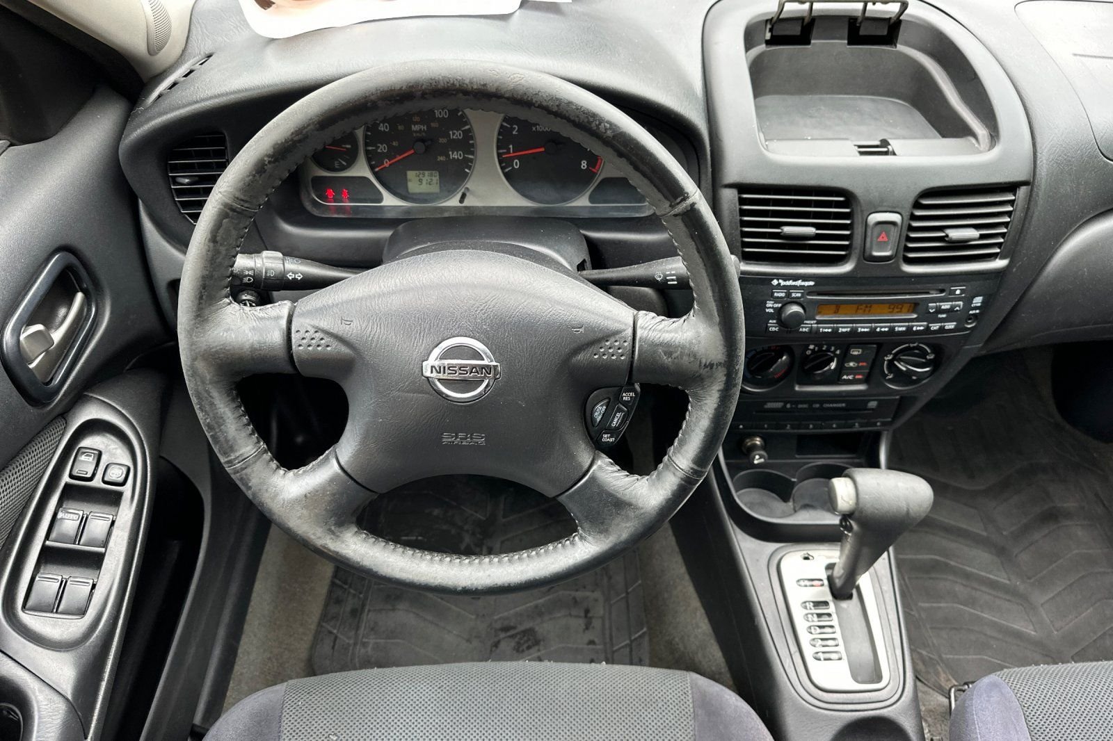 Used 2006 Nissan Sentra SE-R w/ (J01) Sunroof Pkg FWD image 15