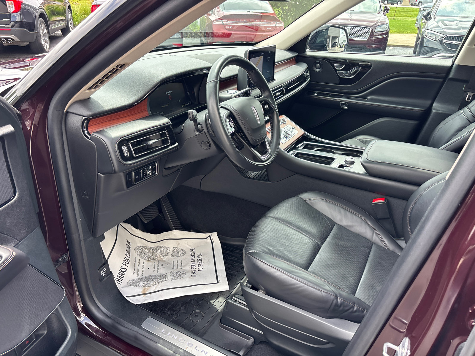 Certified 2023 Lincoln Aviator Reserve w/ Equipment Group 201A AWD/4WD image 24