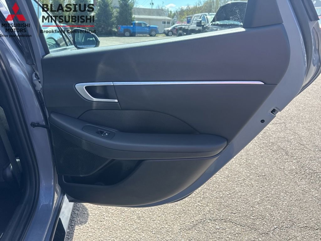 Used 2025 Hyundai Sonata SEL FWD image 38