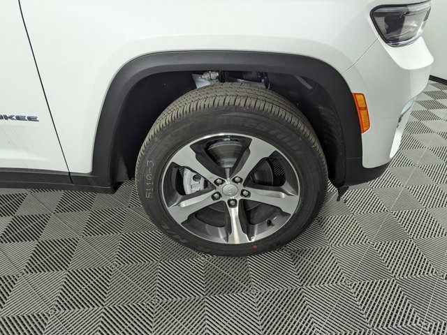 New 2024 Jeep Grand Cherokee Limited 4xe w/ Trailer Tow Package image 6