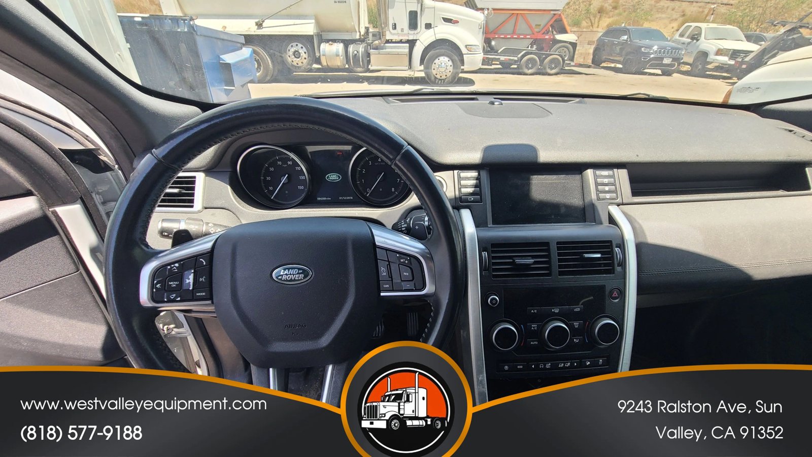 Used 2018 Land Rover Discovery Sport SE AWD/4WD image 6