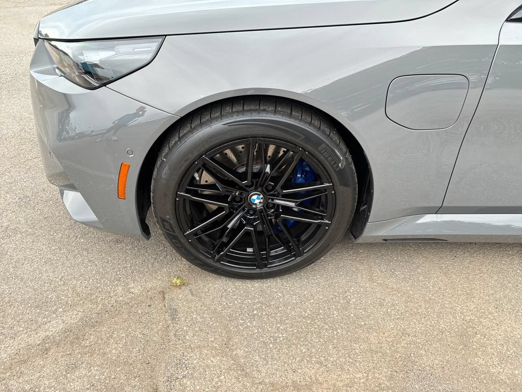 New 2027 BMW M5 w/ Carbon Package AWD/4WD image 9