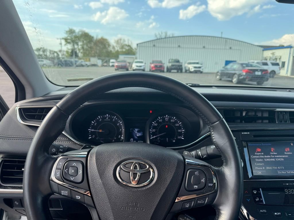 Used 2018 Toyota Avalon Touring w/ Carpet Mat Package FWD image 11