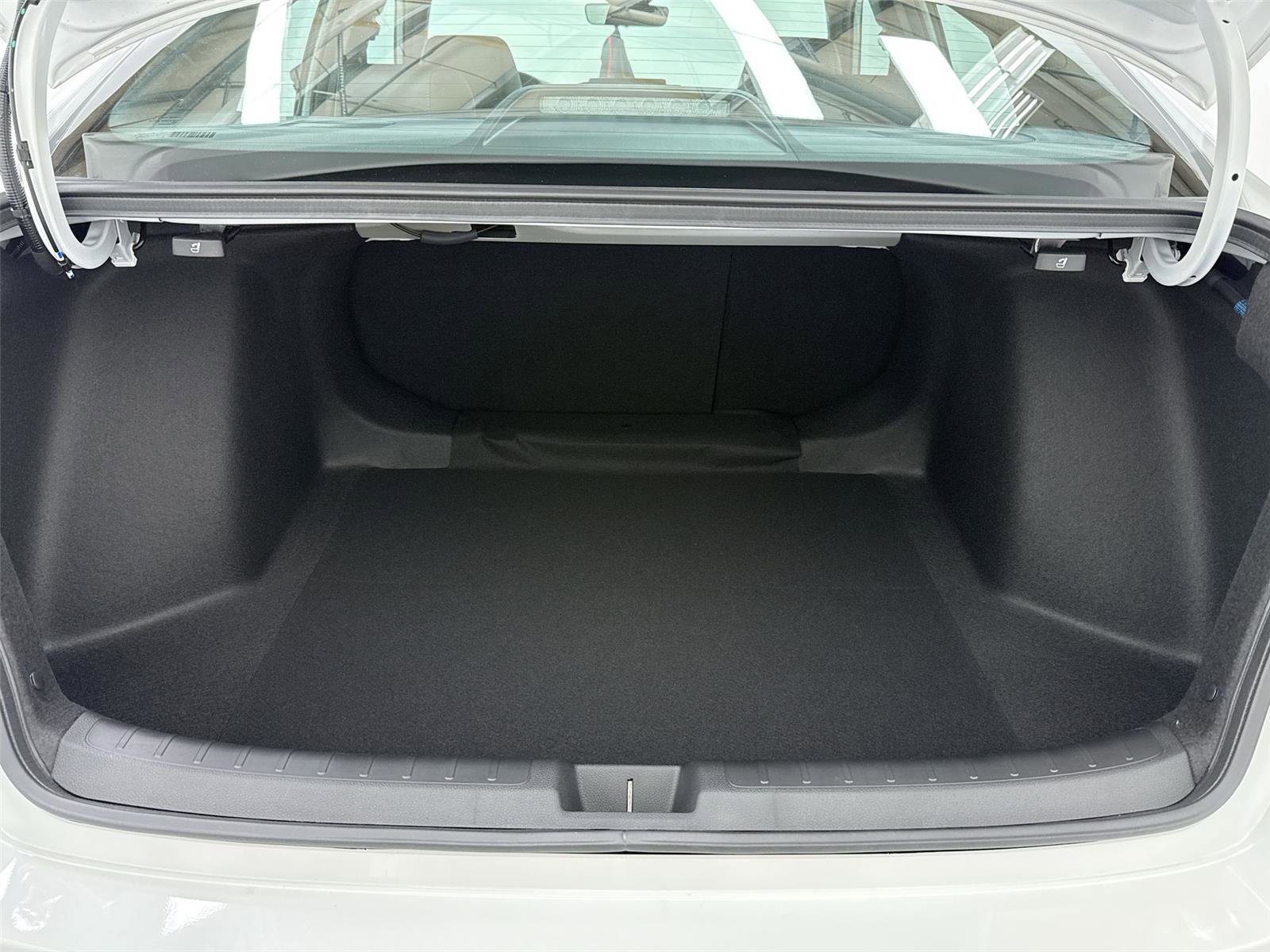 Certified 2026 Honda Civic Sport Touring image 31